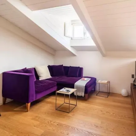 Luxury Mansard Borghese Apartment